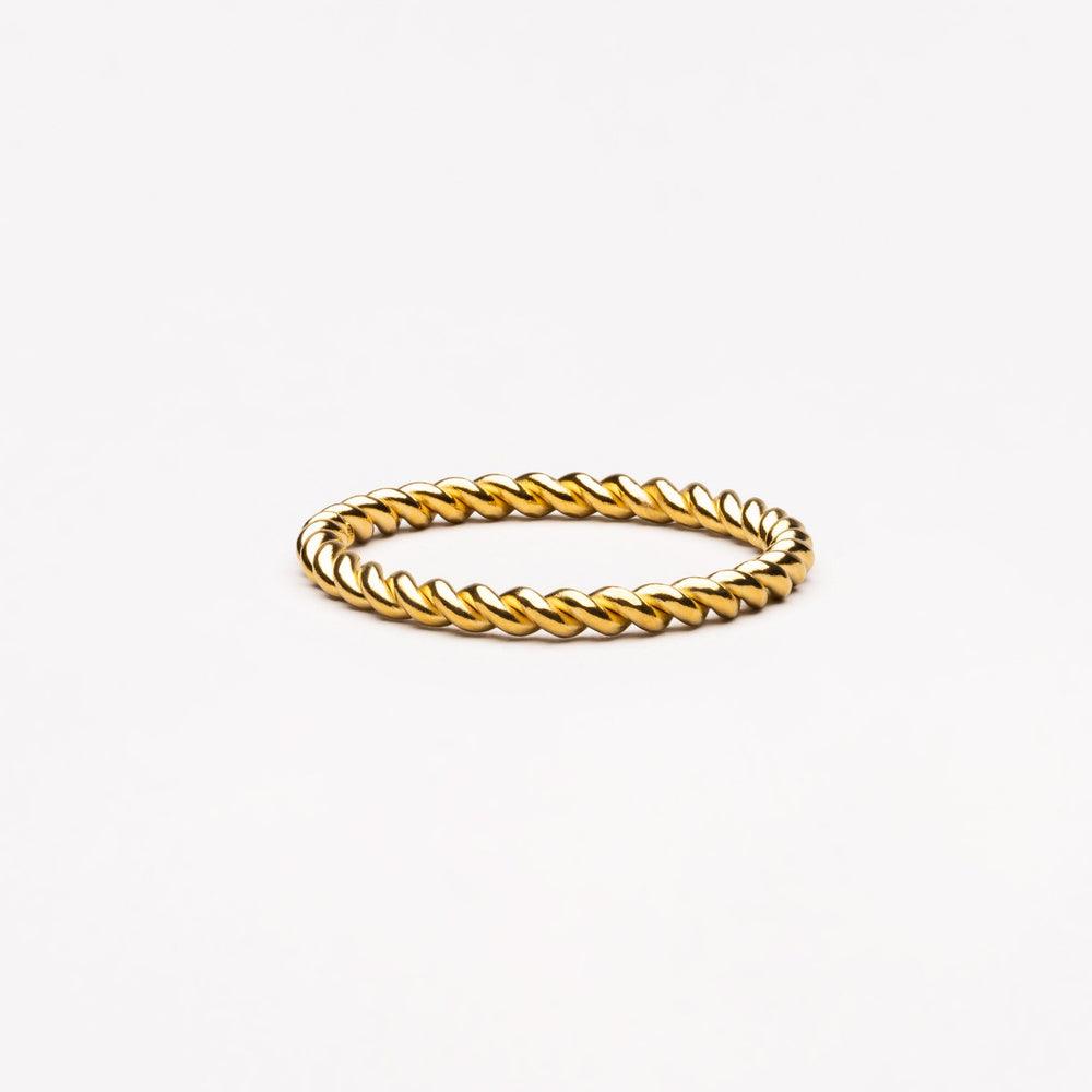 Eternal Twist Ring