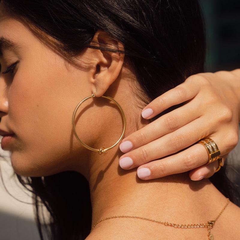 Eternal Knot Hoops
