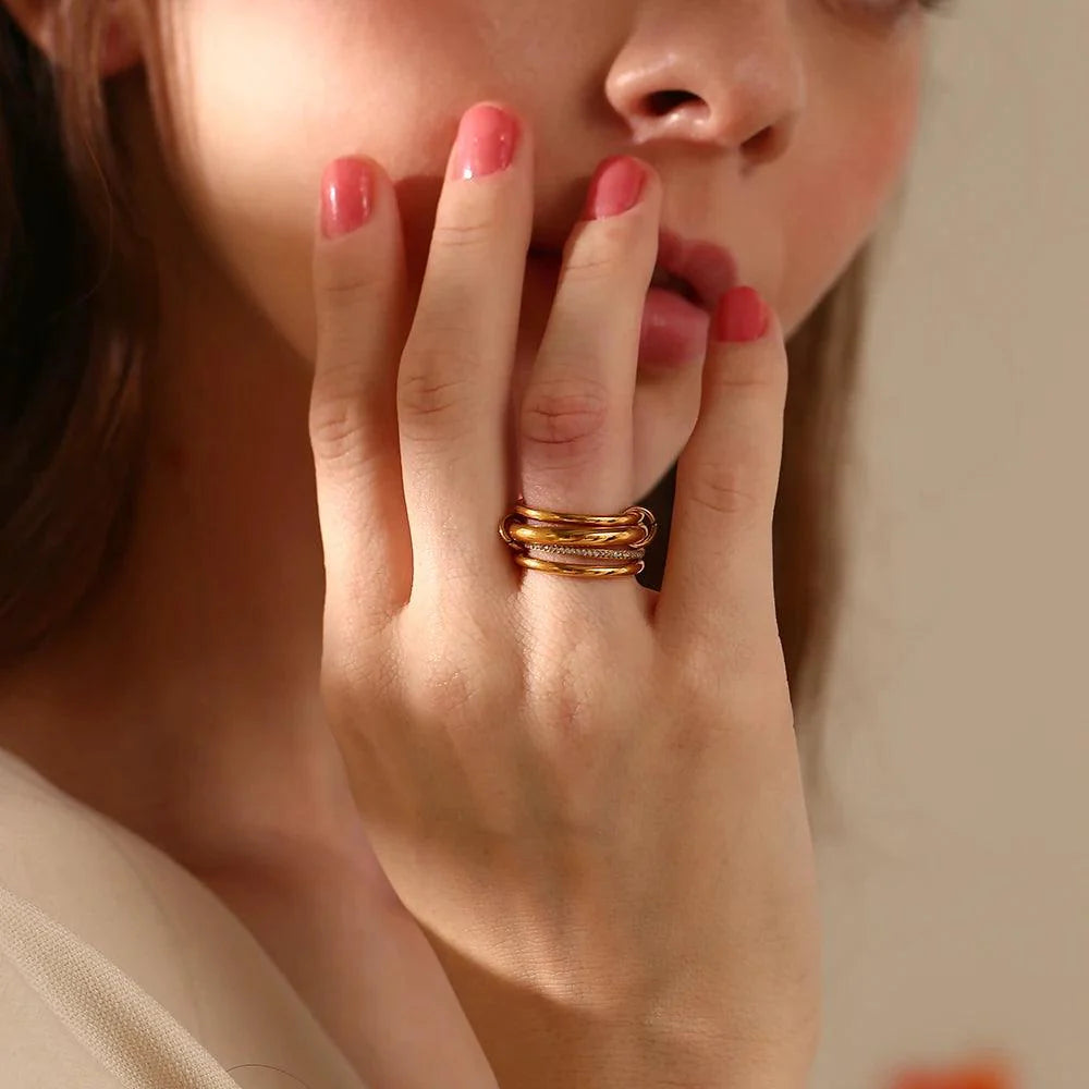 Quadra Link Zirconia Ring