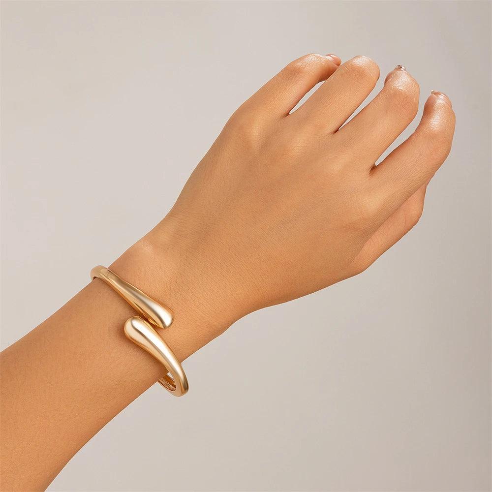 Dewdrop Bracelet – 18K Gold, Waterproof & Hypoallergenic
