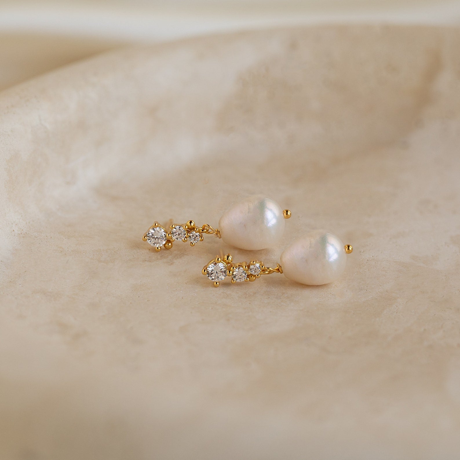 Ivy Drop Earrings – 18K Gold, Waterproof & Hypoallergenic