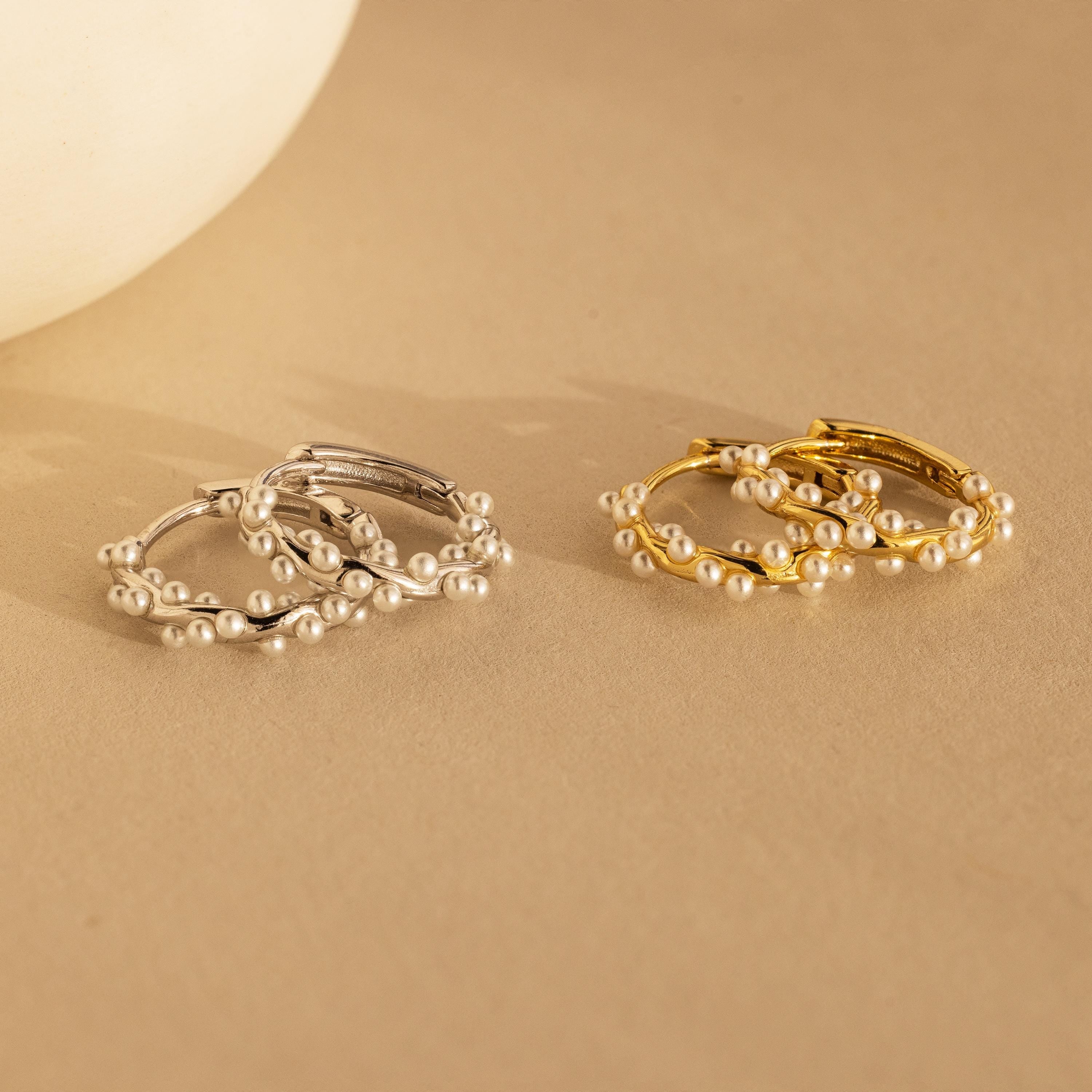 Eterna Pearl Huggies